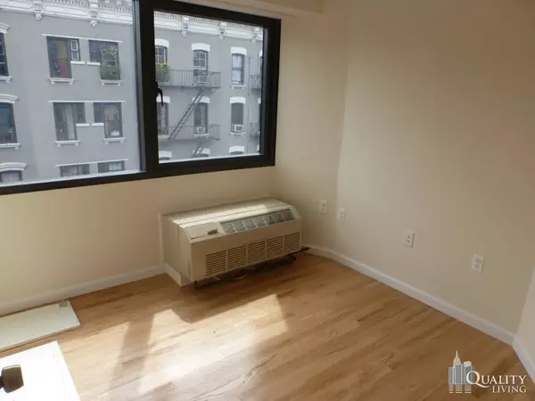 4 bedrooms apartment for rent in East Village - Manhattan, New York