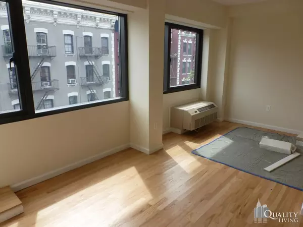 4 bedrooms apartment for rent in East Village - Manhattan, New York