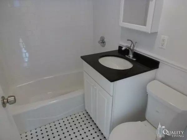 4 bedrooms apartment for rent in East Village - Manhattan, New York