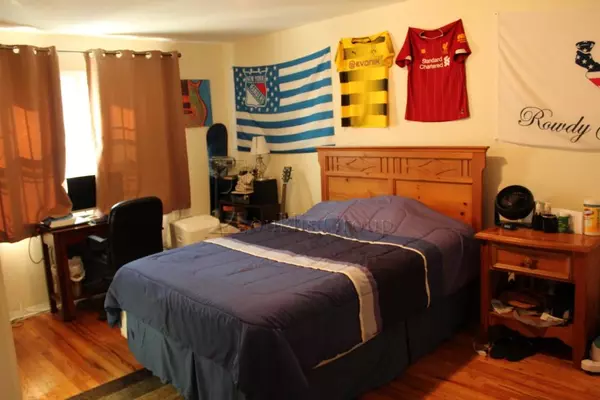 3 bedrooms apartment for rent in Astoria - Queens, New York