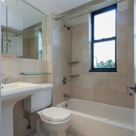 3 bedrooms apartment for rent in Upper East Side - Manhattan, New York