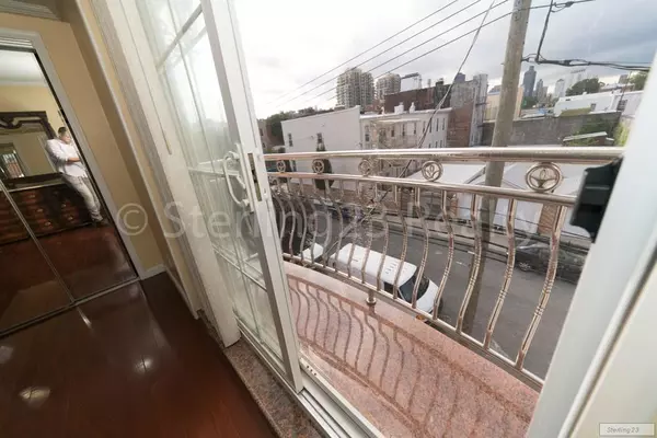 2 bedrooms apartment for rent in LIC - Queens, New York