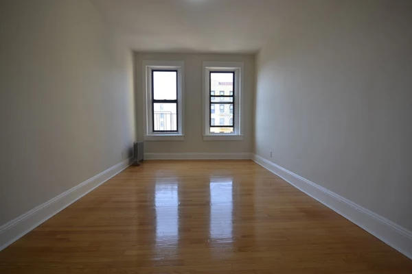 1 bedroom apartment for rent in Kew Gardens - Queens, New York