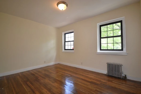 2 bedrooms apartment for rent in Kew Gardens - Queens, New York