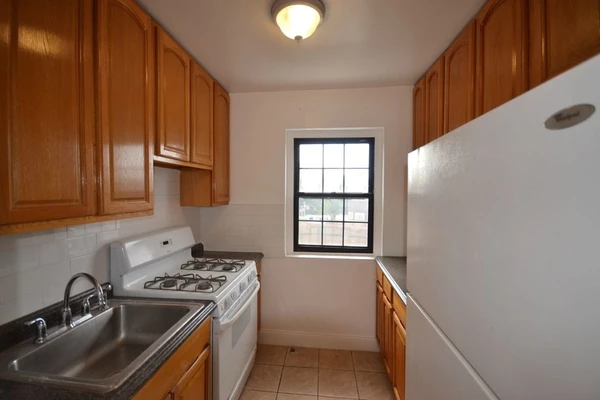 2 bedrooms apartment for rent in Kew Gardens - Queens, New York