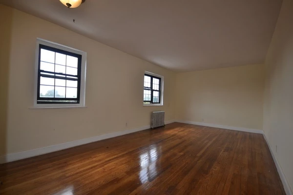 2 bedrooms apartment for rent in Kew Gardens - Queens, New York