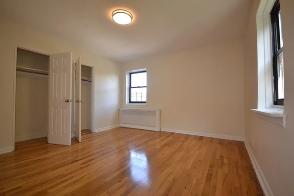 2 bedrooms apartment for rent in Kew Gardens - Queens, New York