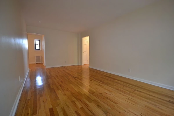 2 bedrooms apartment for rent in Kew Gardens - Queens, New York
