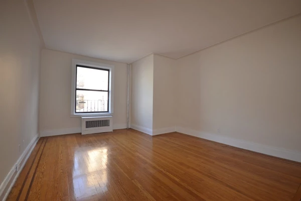 1 bedroom apartment for rent in Woodhaven - Queens, New York