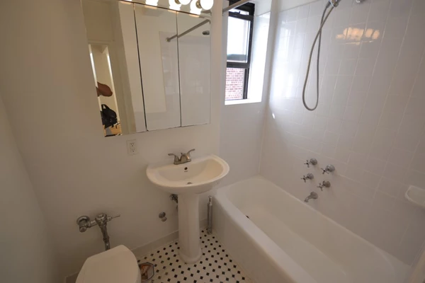 1 bedroom apartment for rent in Forest Hills - Queens, New York