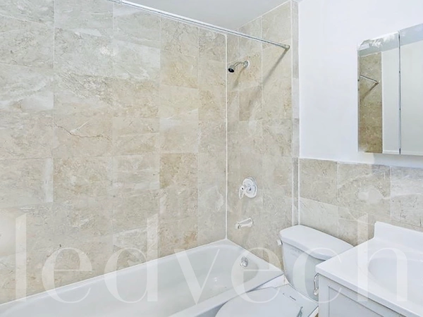 5 bedrooms apartment for rent in East Village - Manhattan, New York