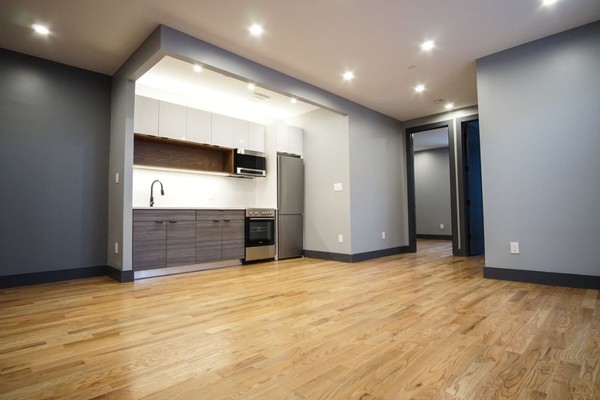 3 bedrooms apartment for rent in Brownsville - Brooklyn, New York