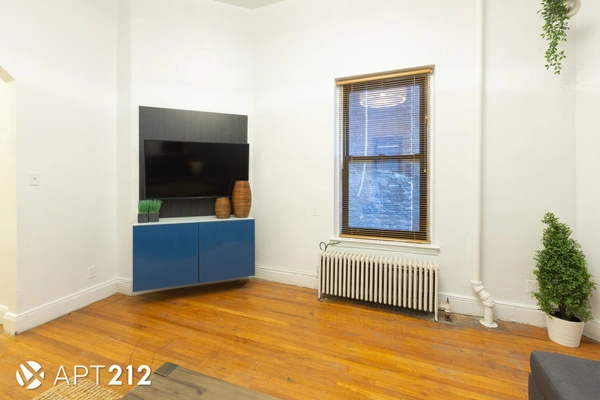 Coliving in East Village - Manhattan, New York
