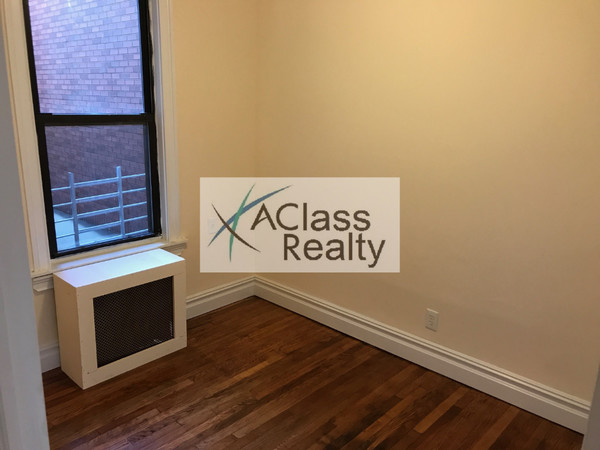 3 bedrooms apartment for rent in Astoria - Queens, New York
