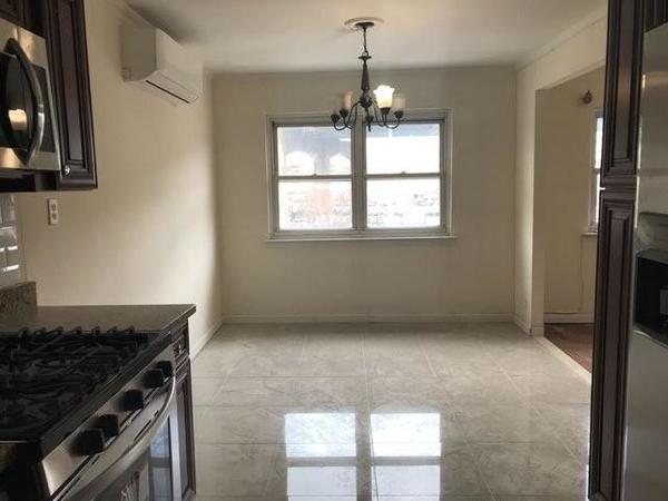 3 bedrooms apartment for rent in Astoria - Queens, New York