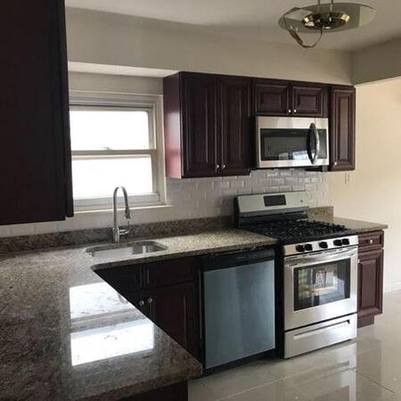 3 bedrooms apartment for rent in Astoria - Queens, New York