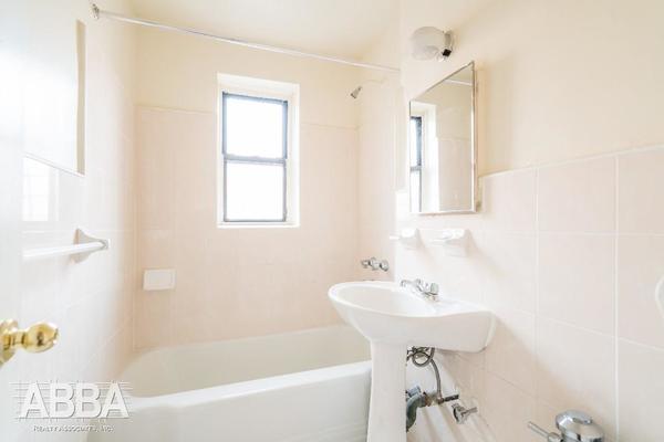 Studio Apartment for rent in Flatbush Ditmas Park - Brooklyn, New York