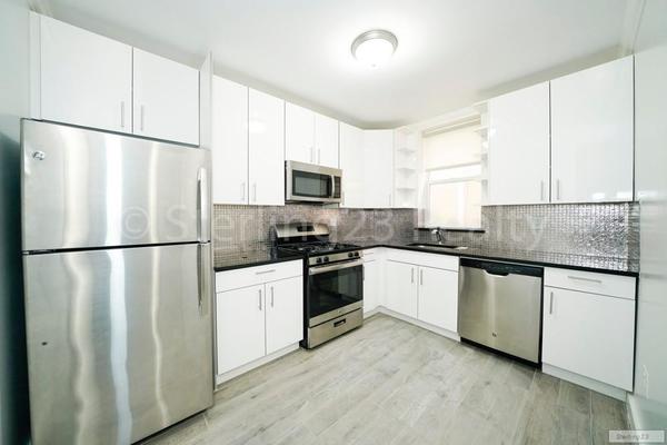 2 bedrooms apartment for rent in Astoria - Queens, New York