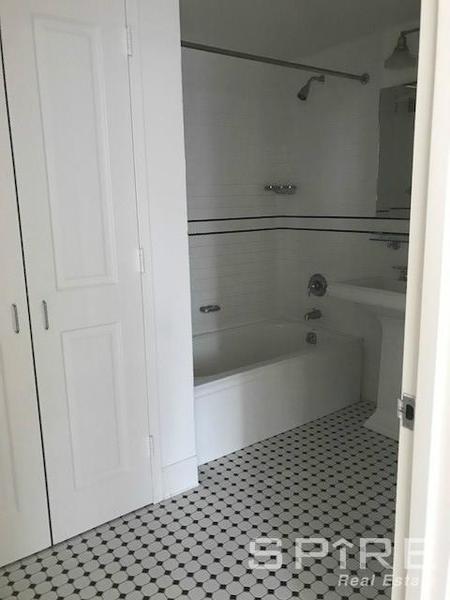 2 bedrooms apartment for rent in Midtown West - Manhattan, New York