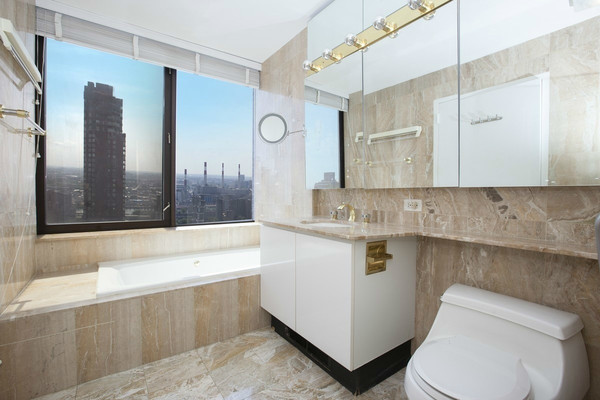 3 bedrooms apartment for rent in Upper East Side - Manhattan, New York