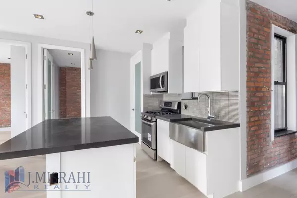 4 bedrooms apartment for rent in Lower East Side - Manhattan, New York
