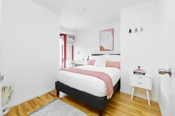 Coliving in East Village - Manhattan, New York