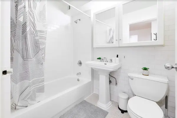 Coliving in East Village - Manhattan, New York