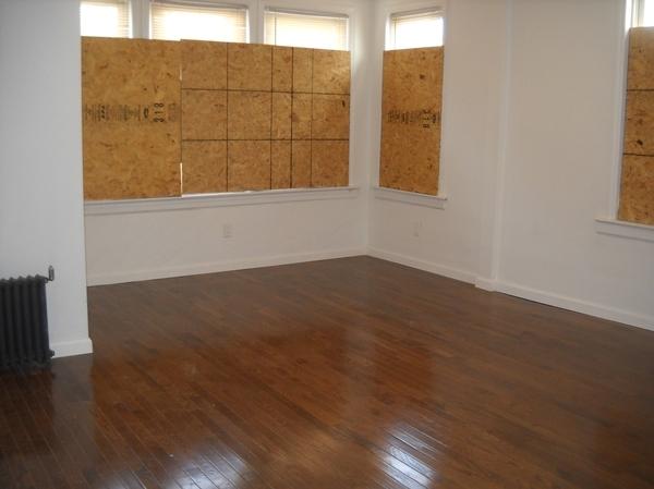 3 bedrooms apartment for rent in East New York - Brooklyn, New York