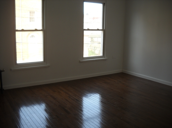 3 bedrooms apartment for rent in East New York - Brooklyn, New York