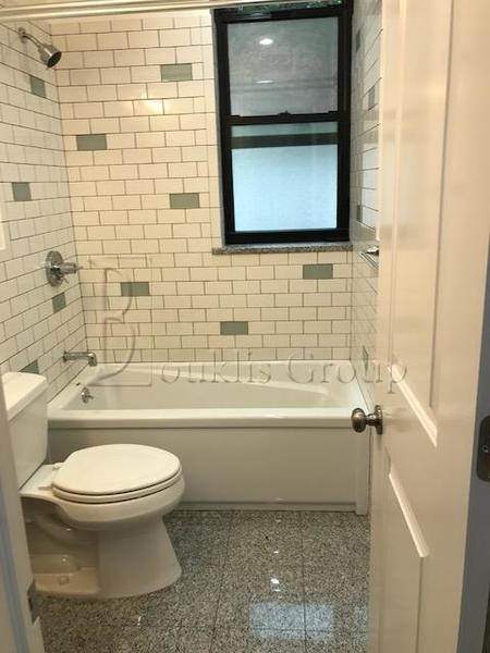 2 bedrooms apartment for rent in Astoria - Queens, New York
