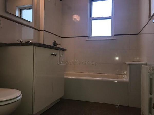 3 bedrooms apartment for rent in Astoria - Queens, New York