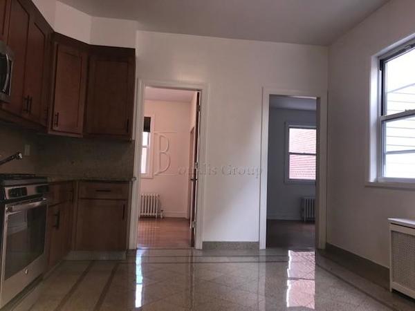 3 bedrooms apartment for rent in Astoria - Queens, New York