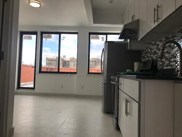 2 bedrooms apartment for rent in Astoria - Queens, New York
