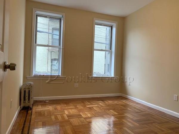 2 bedrooms apartment for rent in Astoria - Queens, New York