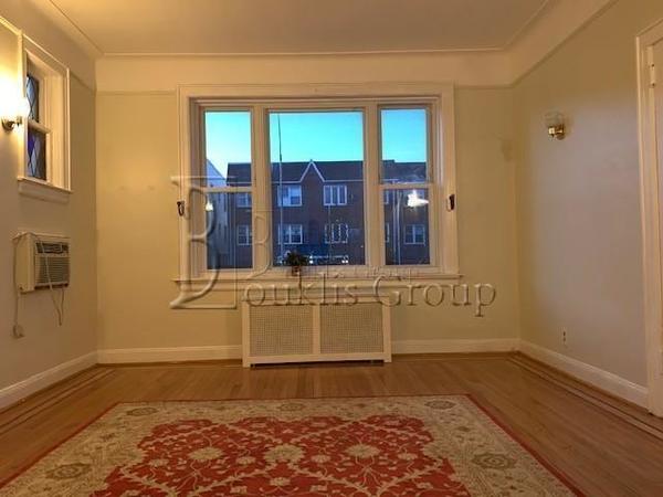 2 bedrooms apartment for rent in Astoria - Queens, New York