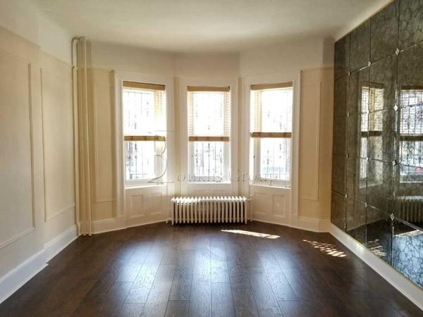 2 bedrooms apartment for rent in Astoria - Queens, New York