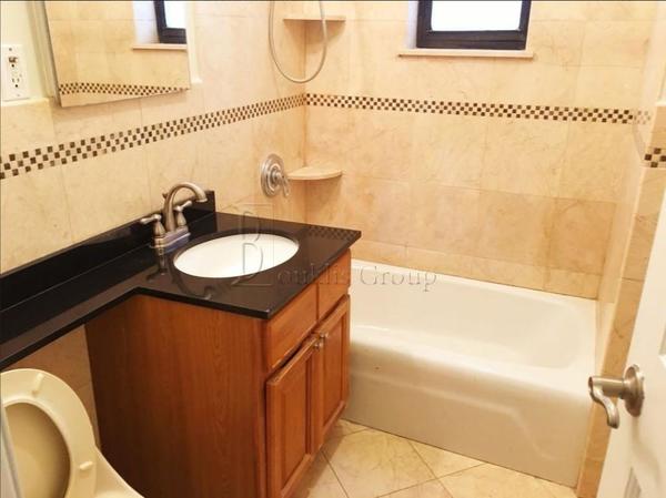 2 bedrooms apartment for rent in Astoria - Queens, New York