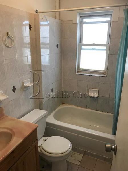 4 bedrooms apartment for rent in Astoria - Queens, New York