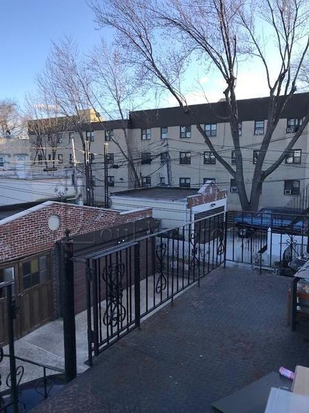 4 bedrooms apartment for rent in Astoria - Queens, New York