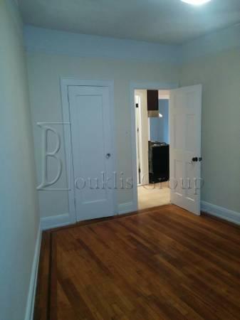 2 bedrooms apartment for rent in Astoria - Queens, New York