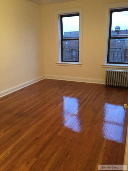 4 bedrooms apartment for rent in Astoria - Queens, New York