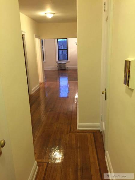 4 bedrooms apartment for rent in Astoria - Queens, New York