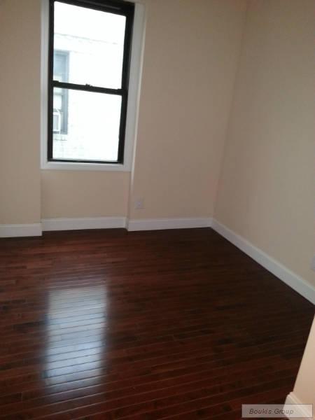 3 bedrooms apartment for rent in Astoria - Queens, New York