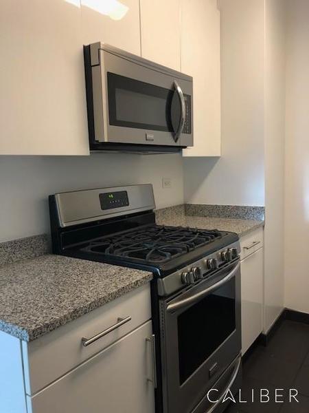 Studio Apartment for rent in Midtown West - Manhattan, New York