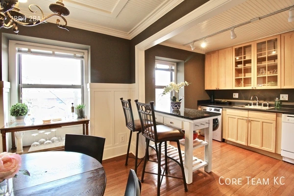 2 bedrooms apartment for rent in Armour Hills - KCMO, Kansas City