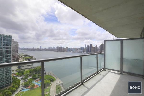 2 bedrooms apartment for rent in LIC - Queens, New York