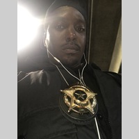 Looking for a roommate in East Bay, San Francisco - San Francisco