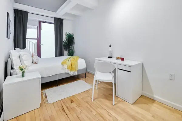 Coliving in East Village - Manhattan, New York