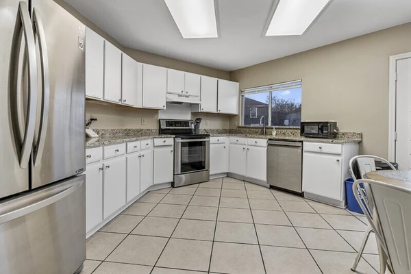 Coliving in Seguin - Outer SATX, San Antonio