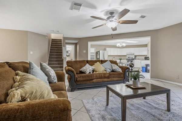 Coliving in Seguin - Outer SATX, San Antonio